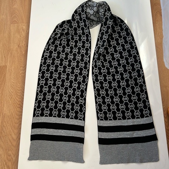 Michael Kors Logo Black Silver Gray Knit Reversible Scarf 72” x 10” - Picture 1 of 3
